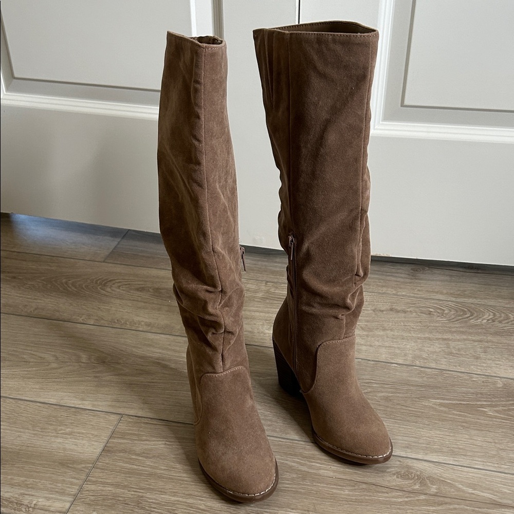 Womens knee high boots